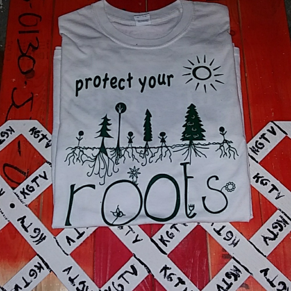 2/$15 Graphic tee